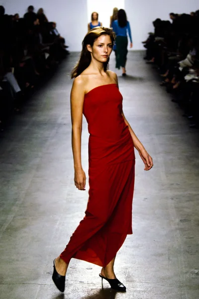 Look 75